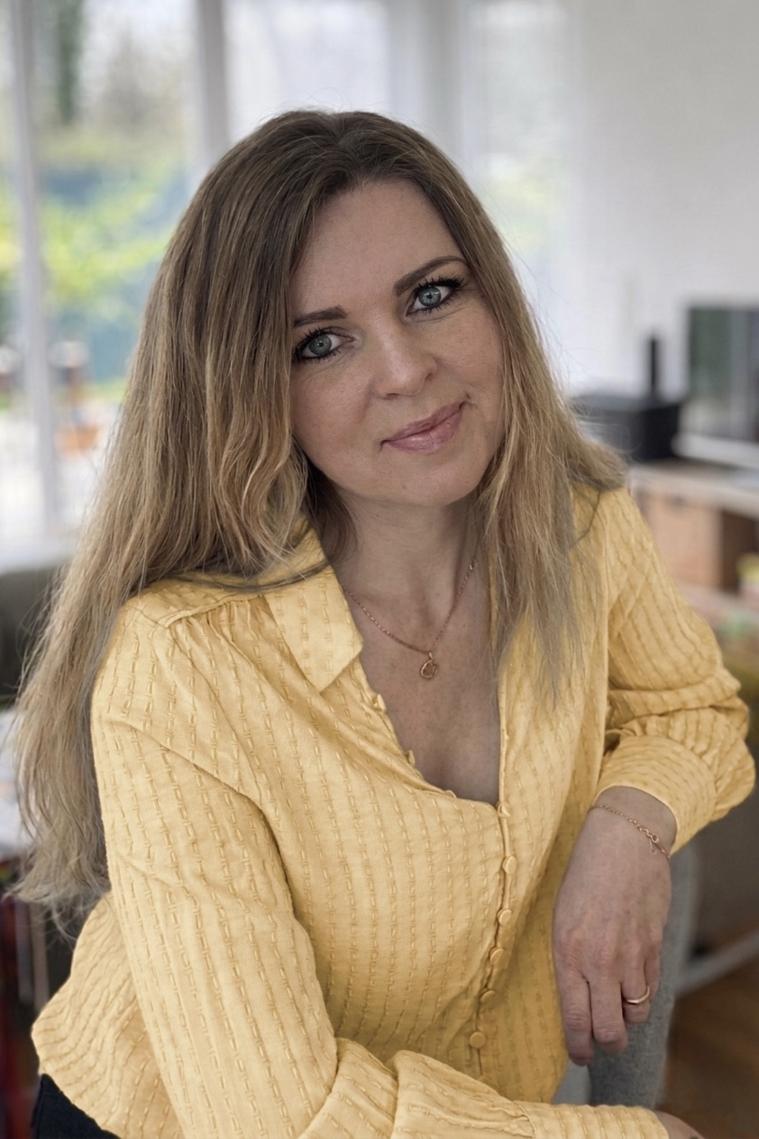 Claudia, zertifizierte Ayurveda-Gesundheitsberaterin für Frauen - lebensfeuer-coaching.de